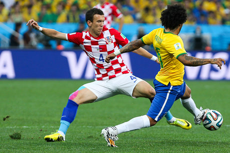 فوتبالیست‌های چپ پا گلزن‌ترند